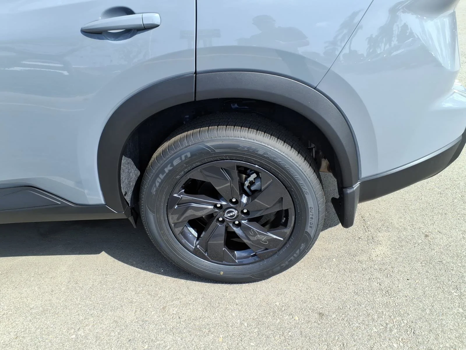 New 2026 Boulder Gray Pearl Nissan SV image 10