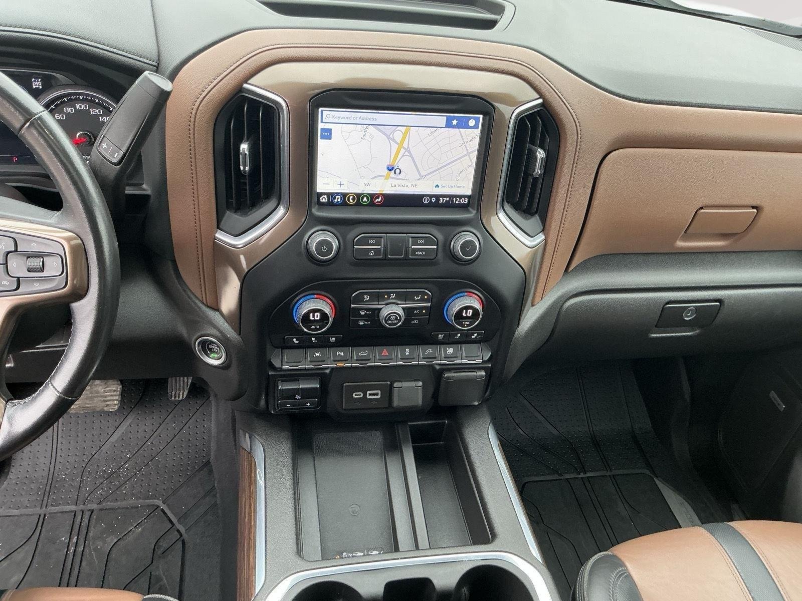 Used 2022 Iridescent Pearl Tricoat Chevrolet High Country image 13