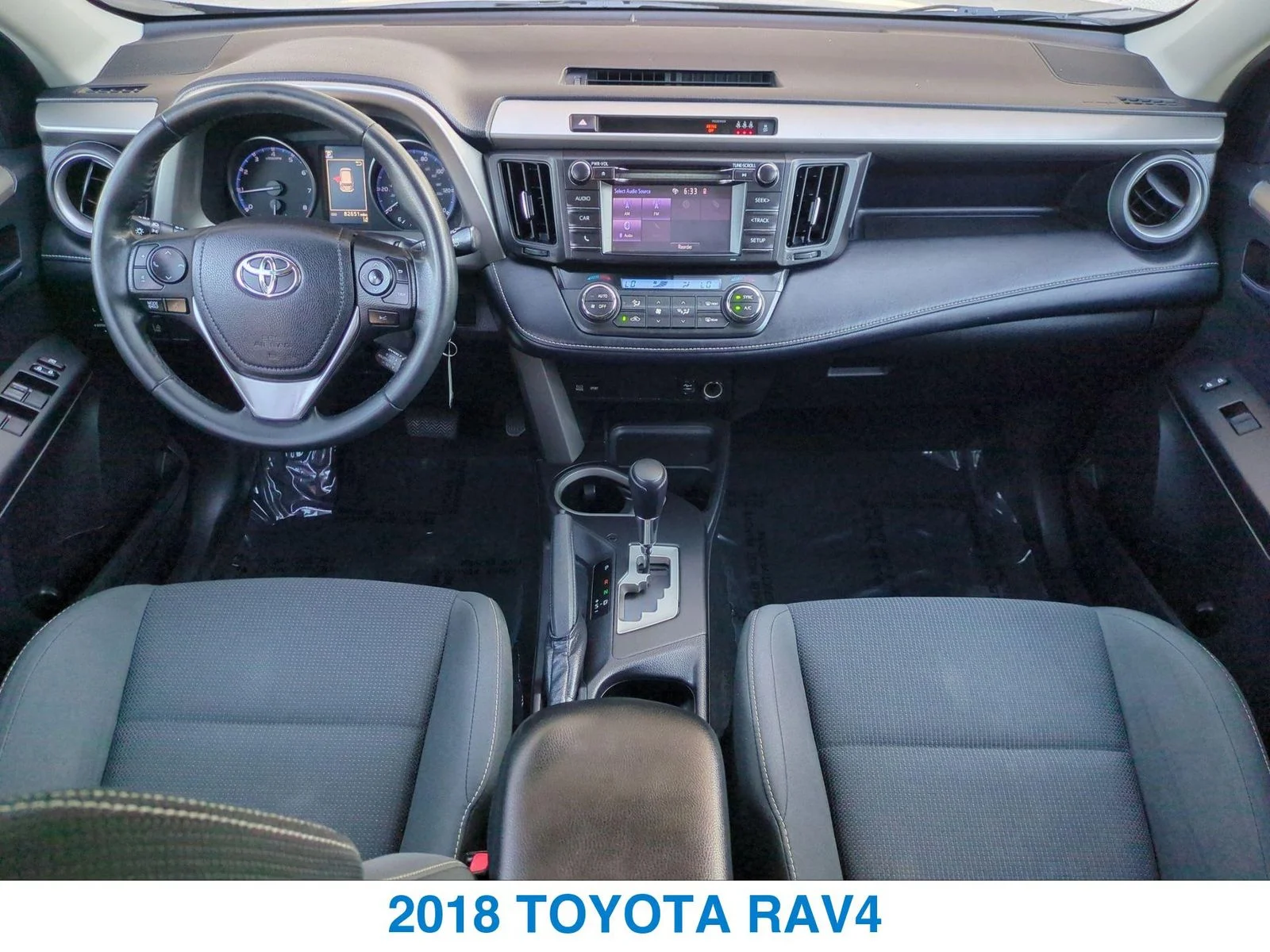 Used 2018 Gray Toyota XLE image 21