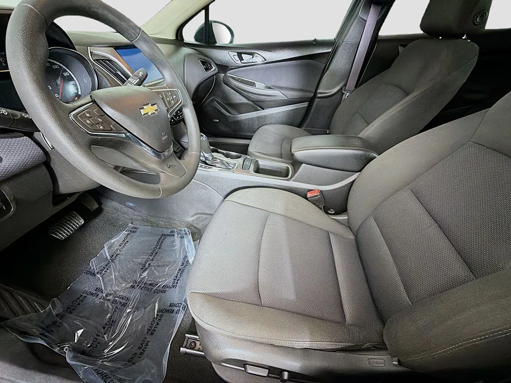 Used 2016 Blue Ray Metallic Chevrolet LT image 22