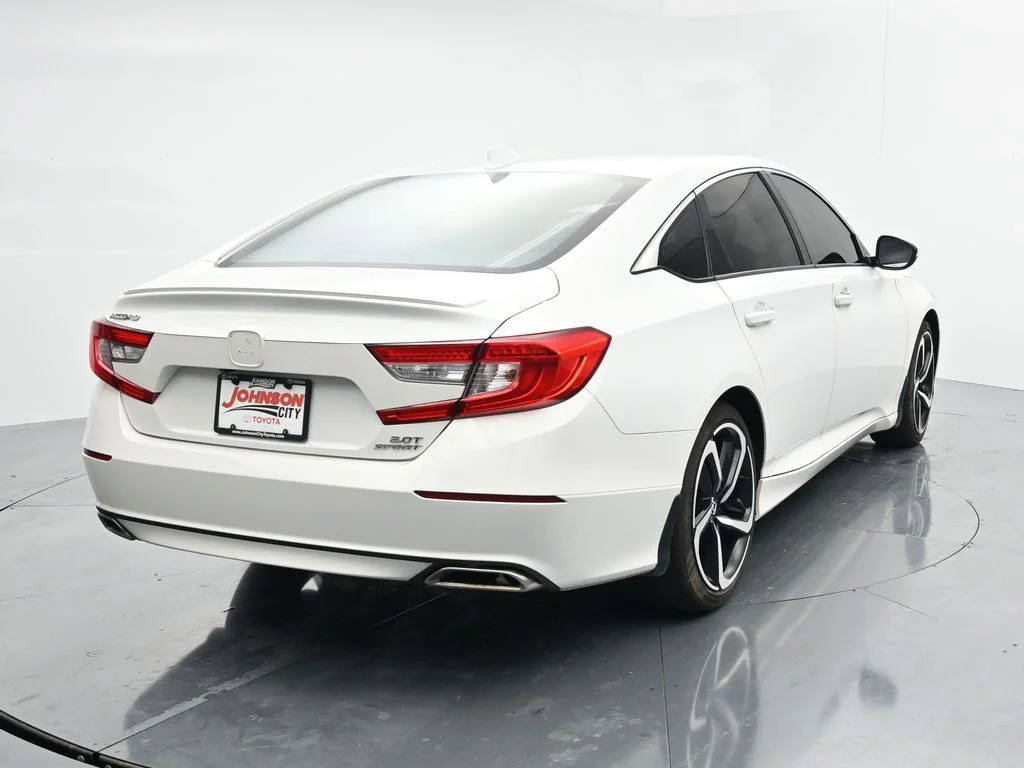 Used 2019  Honda Sport 2.0T image 5