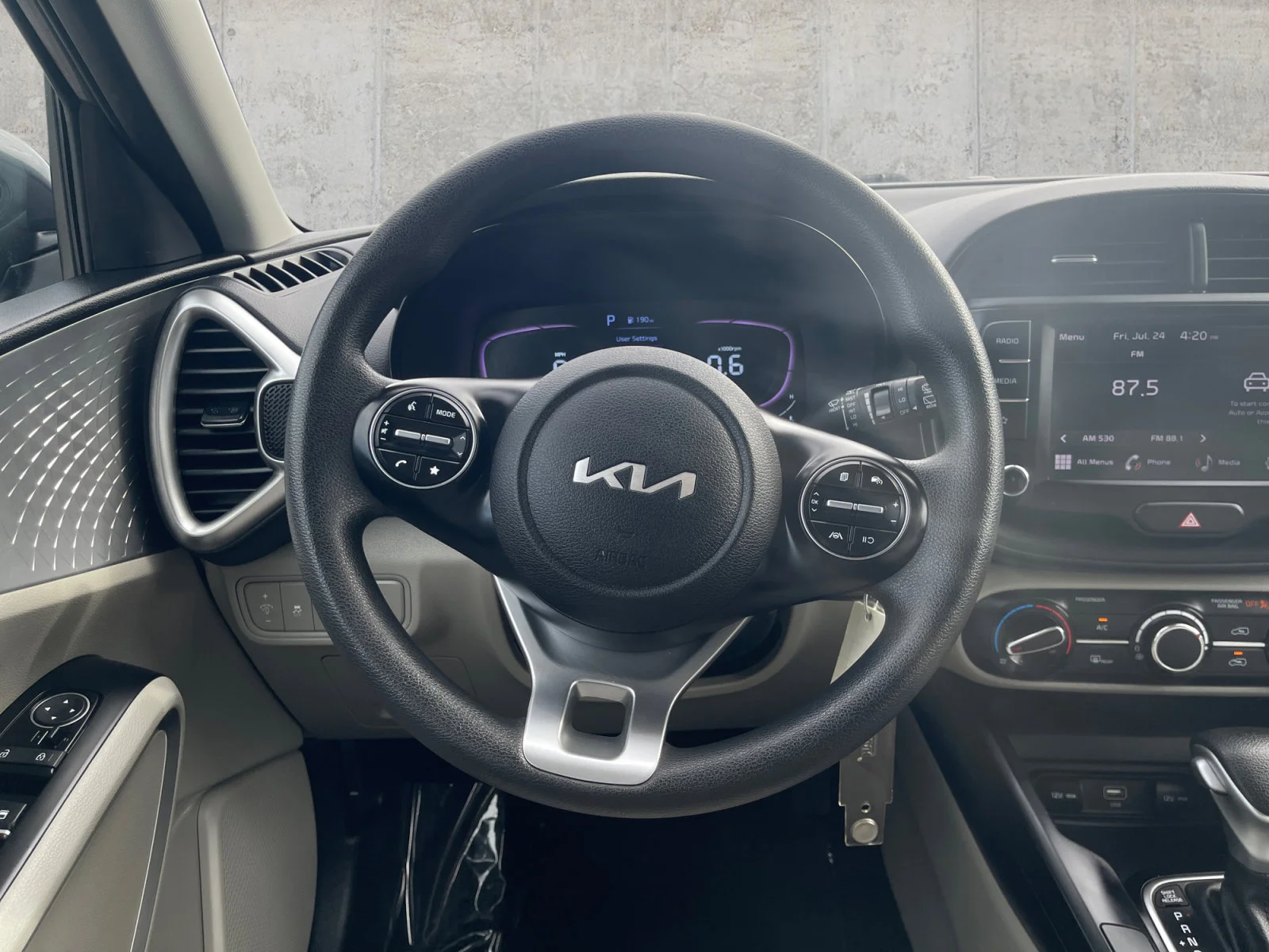 Certified Used 2024 Gravity Gray Kia LX image 12