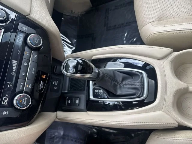 Used 2019 Blue Nissan SL image 25