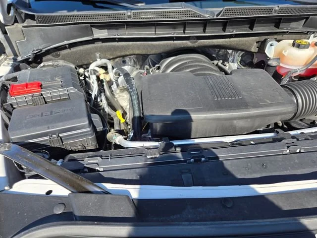 Used 2023 White Frost Tricoat GMC Denali image 23