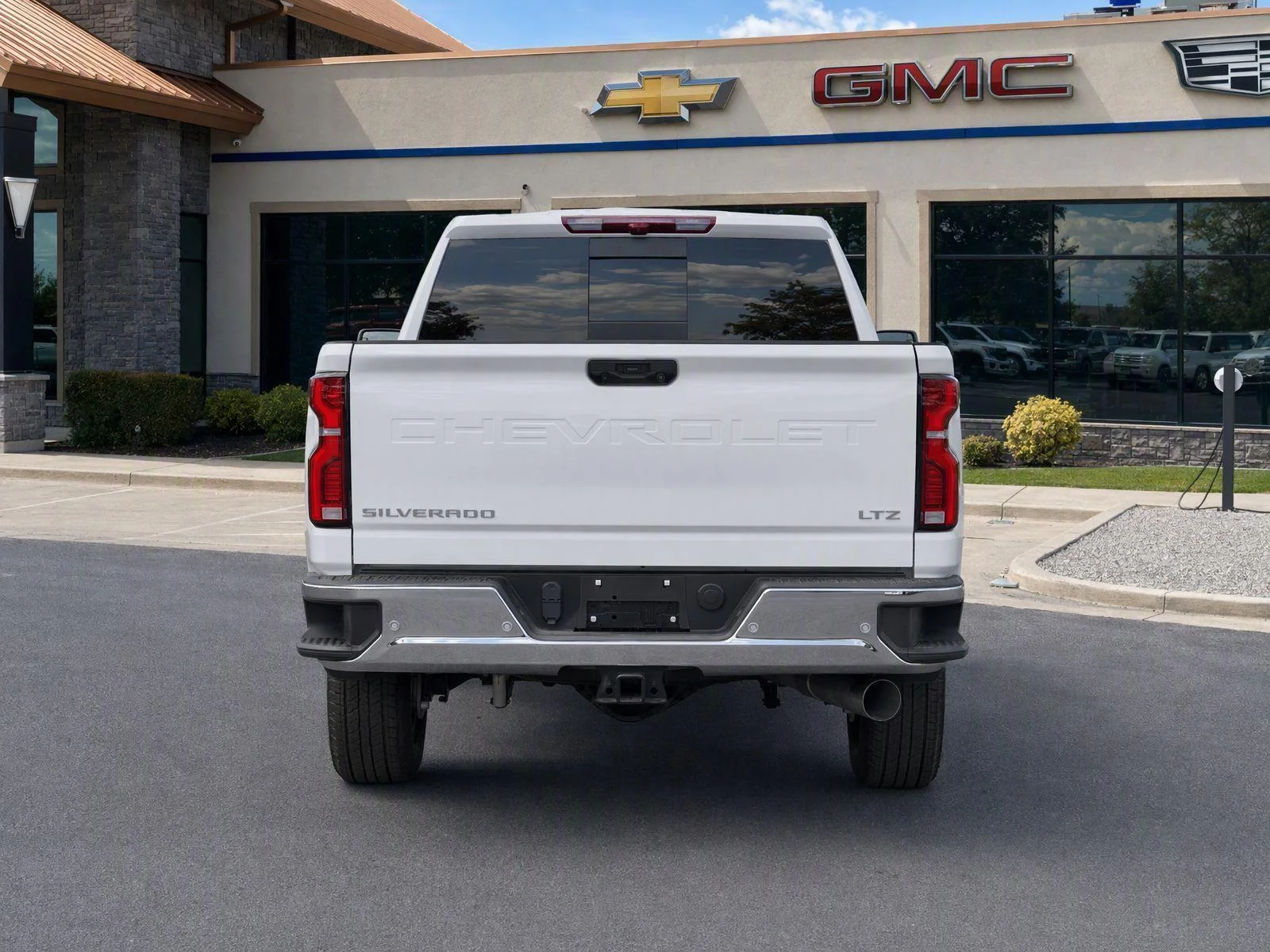 2025 Chevrolet Silverado 3500HD LTZ - Photo 7