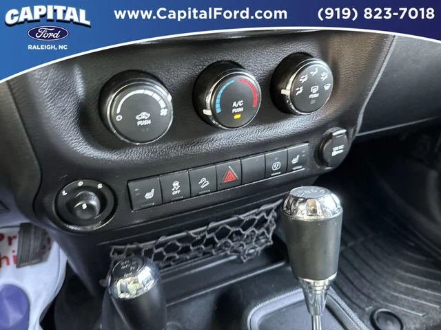 Used 2017 Gray Jeep Unlimited Sahara image 29