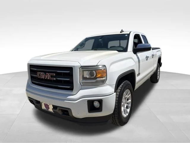Used 2015 White GMC SLE image 9