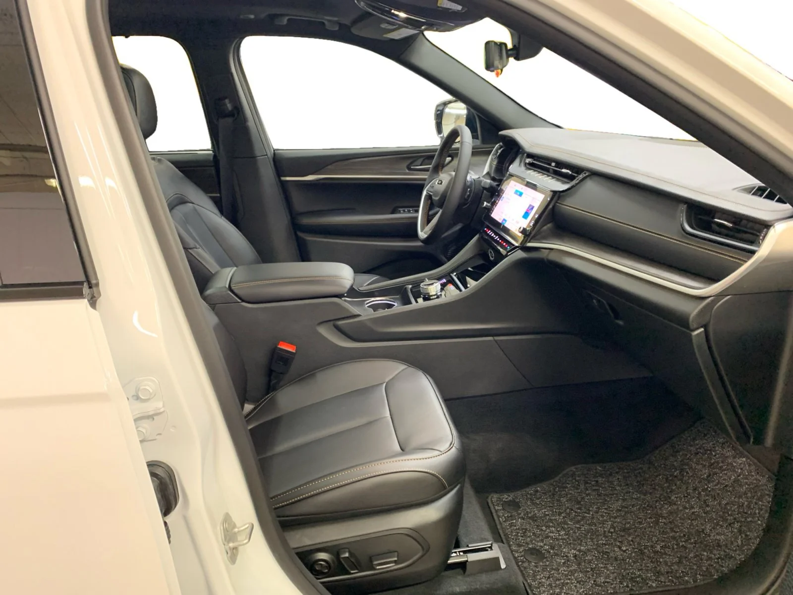 New 2026 Bright White Jeep 85th Anniversary image 17
