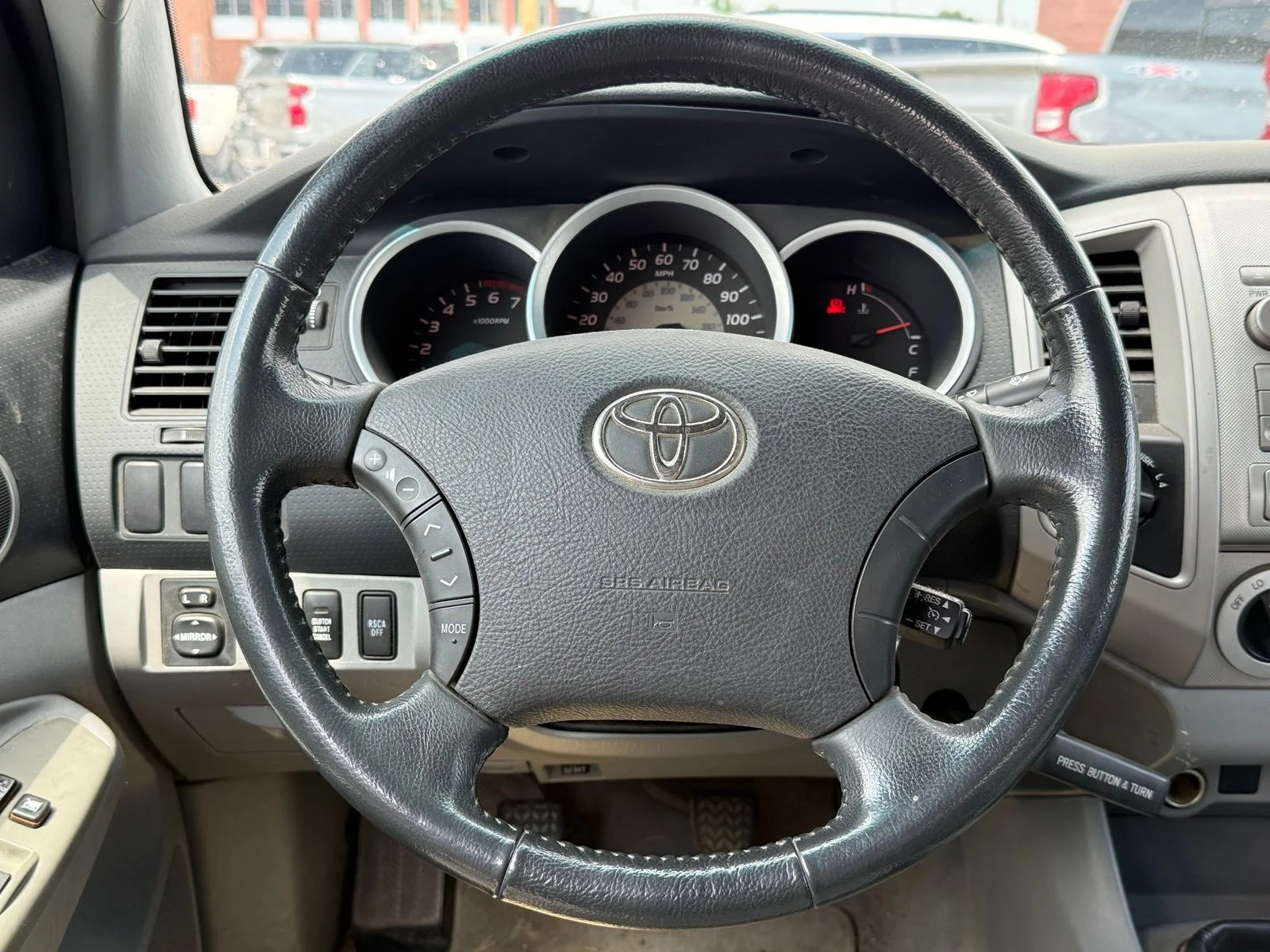 Used 2010  Toyota Base image 16
