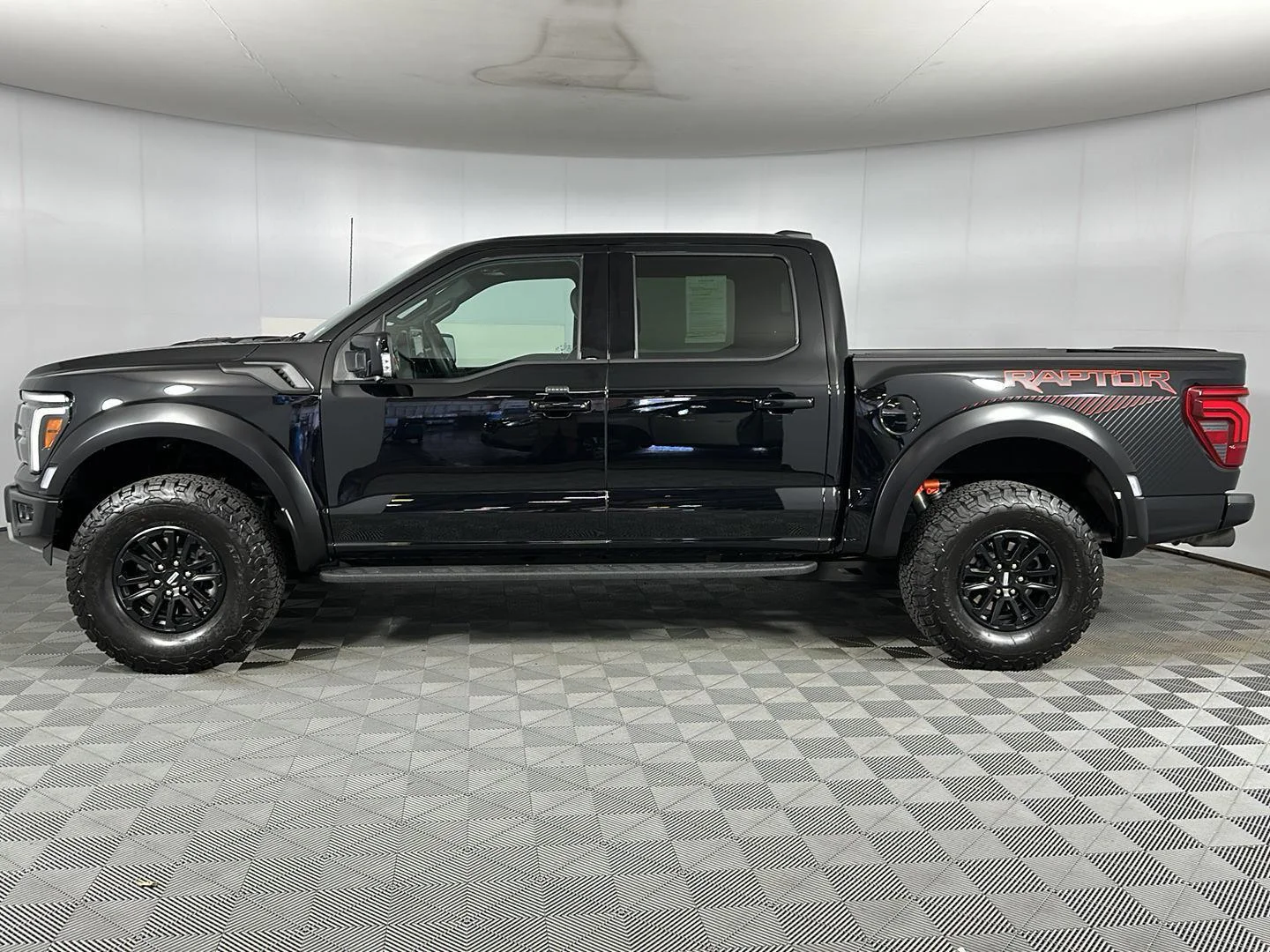 Used 2025 Agate Black Metallic Ford Raptor image 12