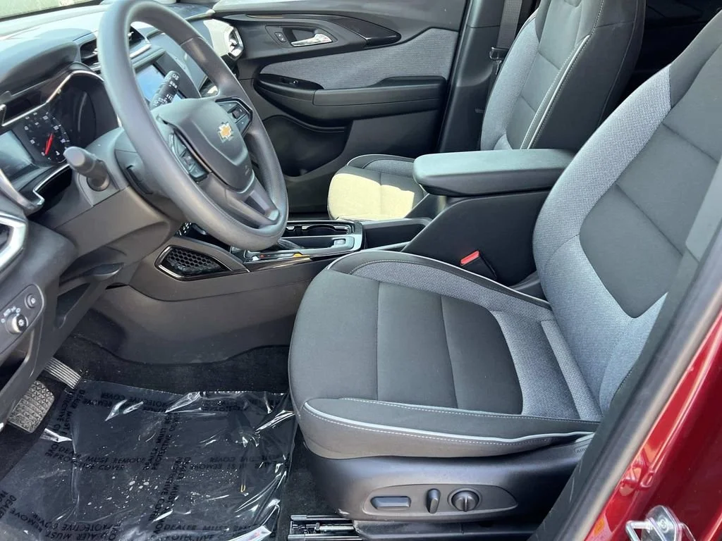 Used 2023 Crimson Metallic Chevrolet LT image 13