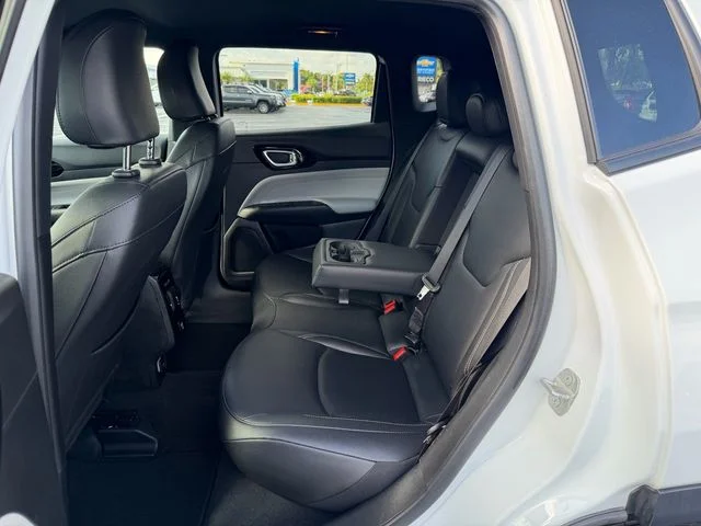 Used 2025 White Jeep Limited image 12
