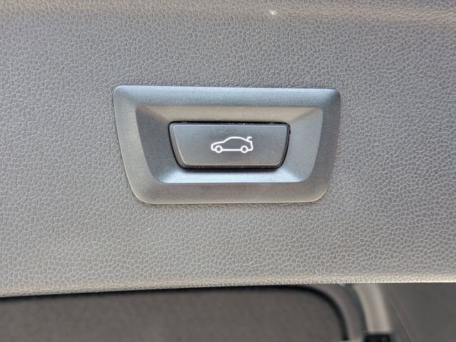 Used 2023 Gray BMW M60 image 14