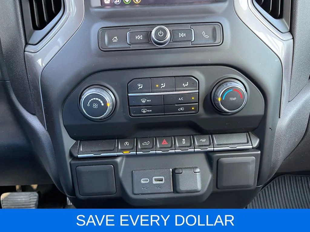 Used 2022 Black Chevrolet Custom image 10