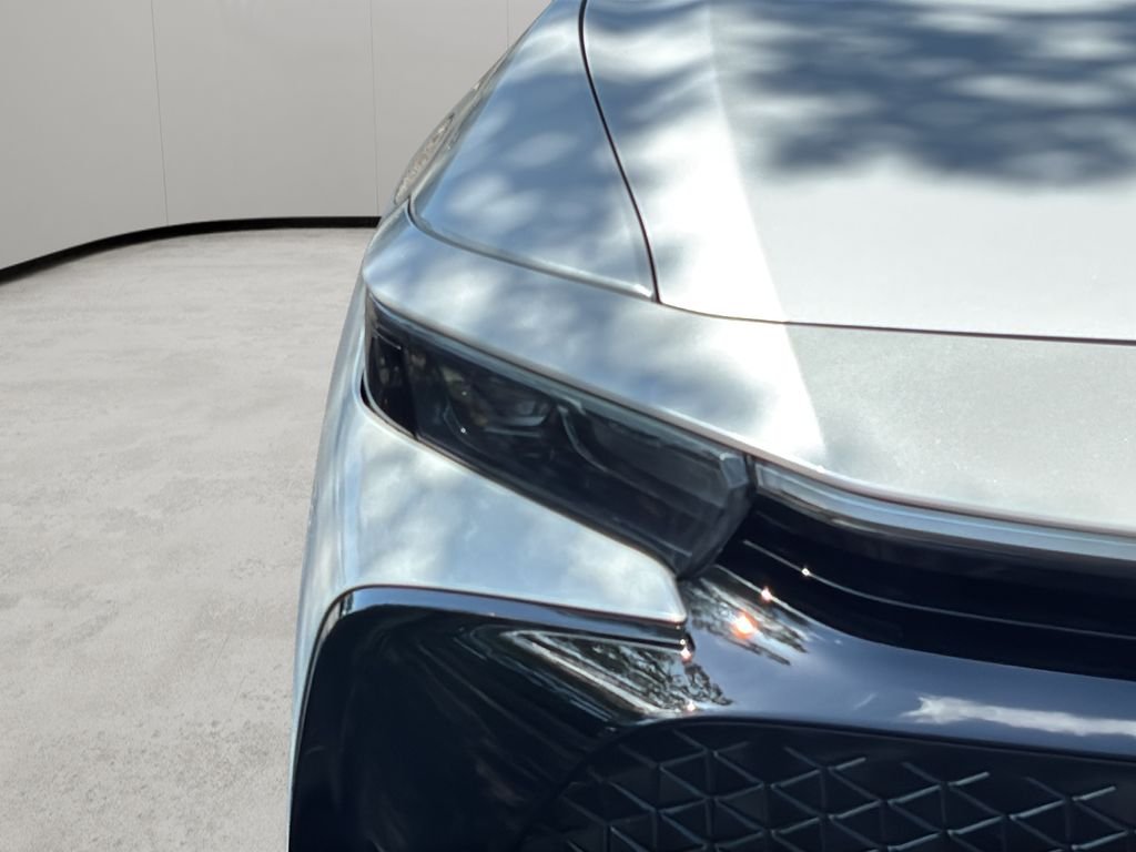 2023 Toyota Crown XLE - Photo 10