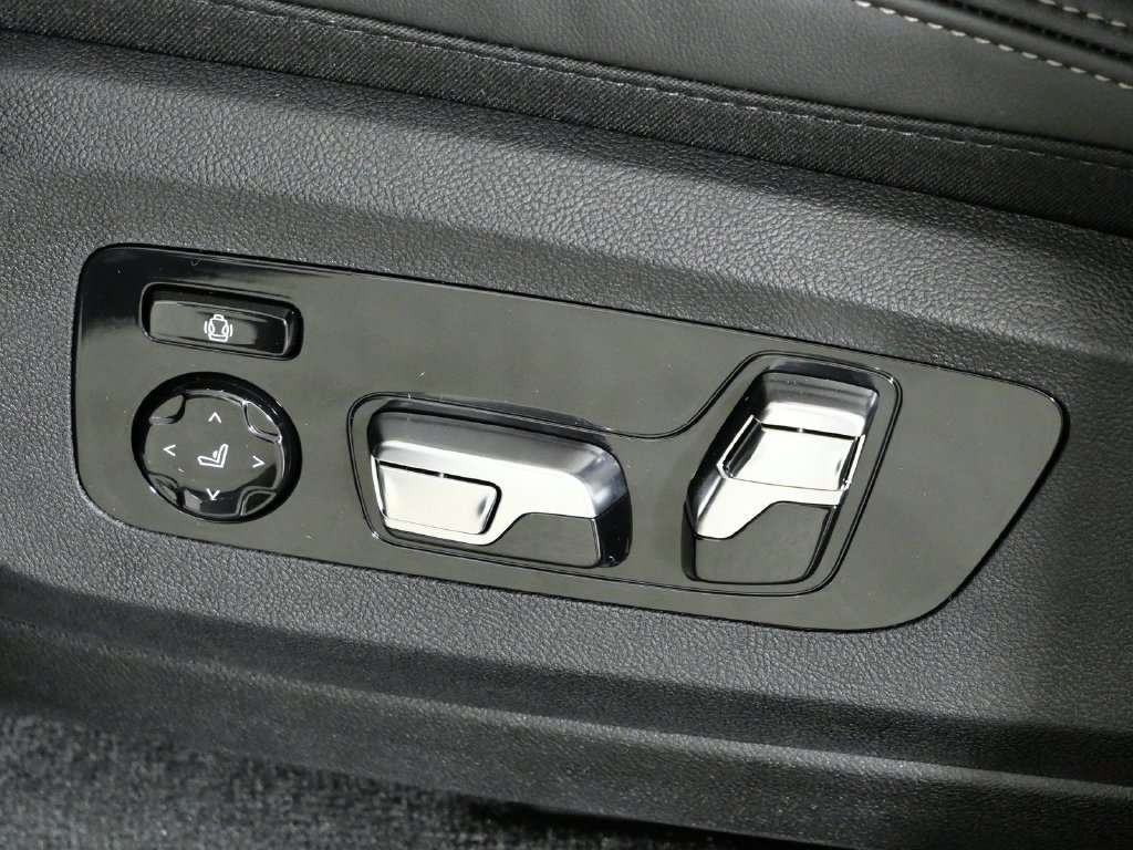 2026 BMW X7 40i - Photo 39