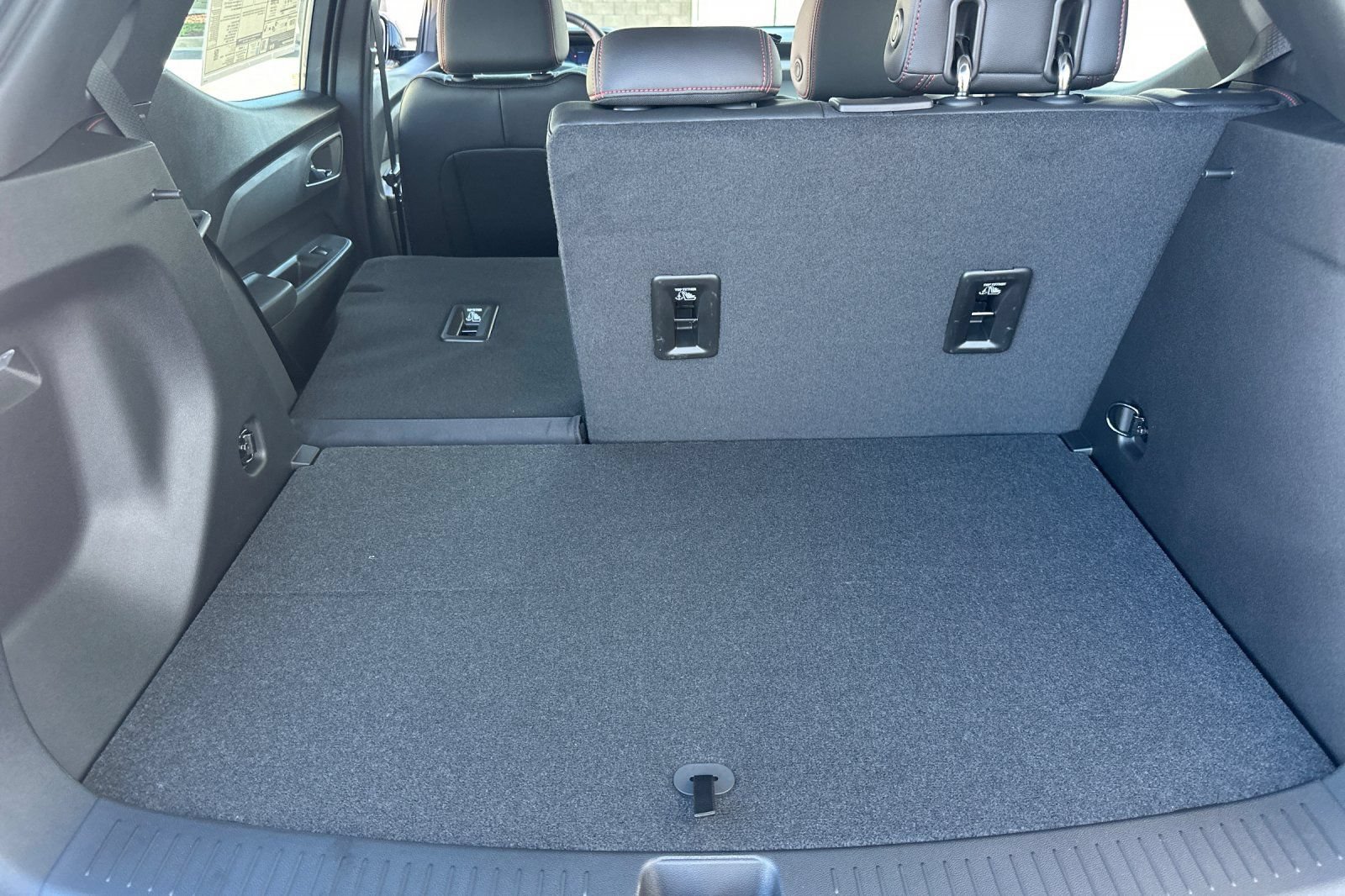 2027 Chevrolet Bolt RS - Photo 15