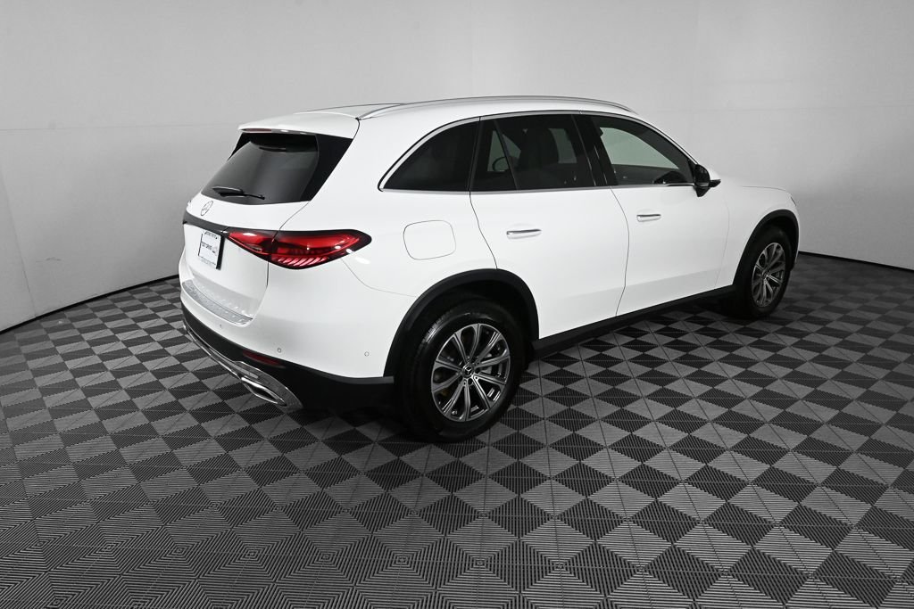 Certified Used 2023 White Mercedes-Benz GLC 300 image 26