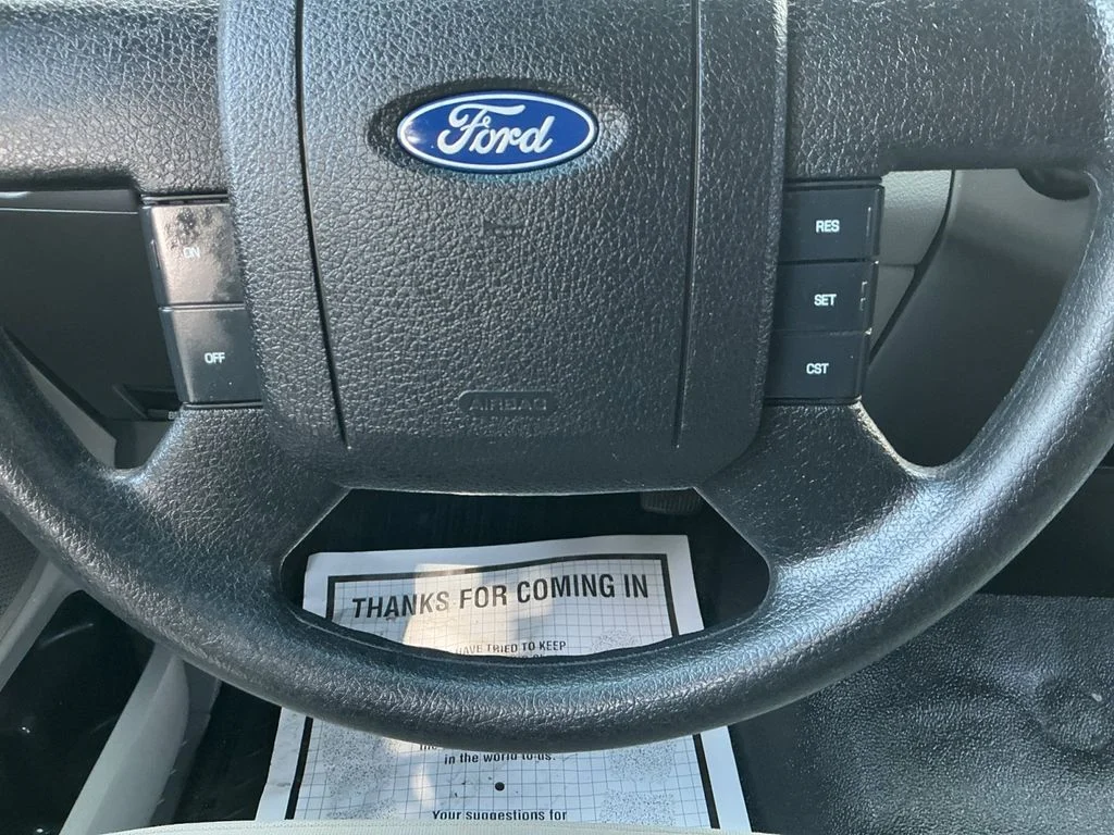 Used 2007 White Ford XL image 17
