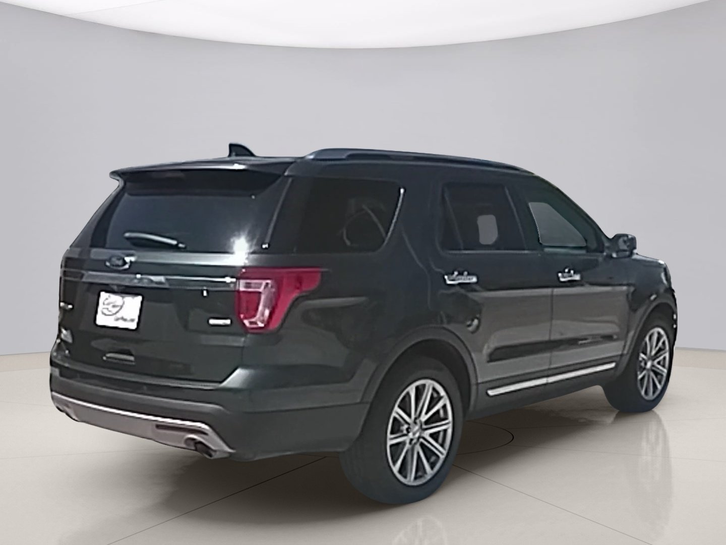 Used 2016 Gray Ford LIMITED image 5