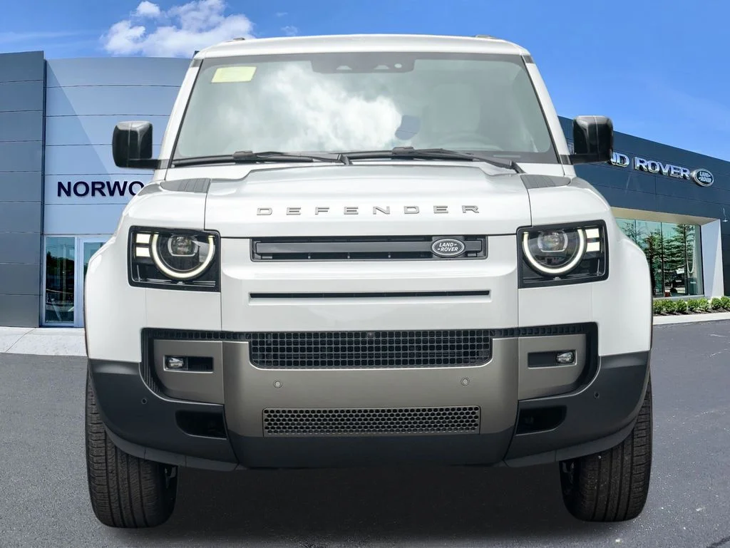 New 2026 White Land Rover S image 2