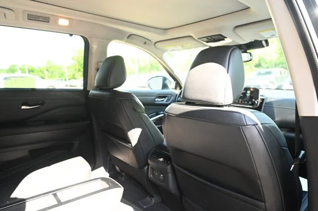 Certified Used 2022 Black Nissan Platinum image 35