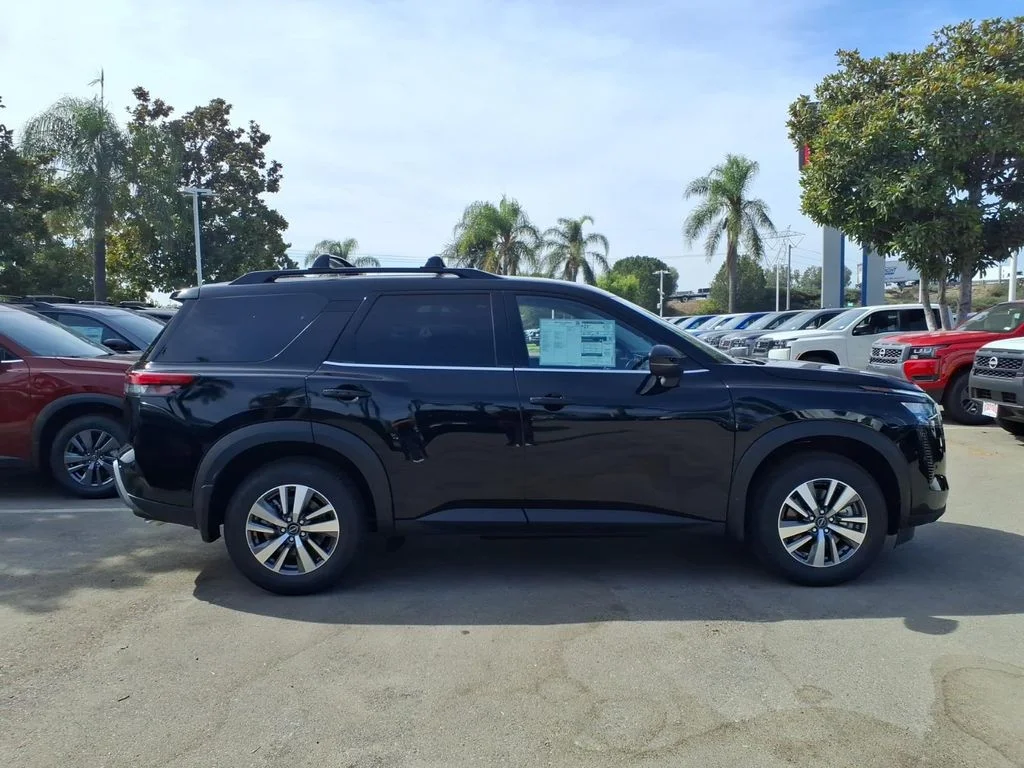 New 2026 Super Black Nissan SL image 5