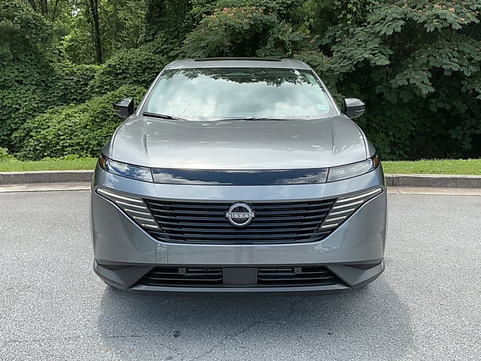 New 2026 Gun Metallic Nissan SL image 17