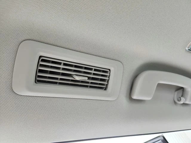 Used 2025  INFINITI SENSORY image 47
