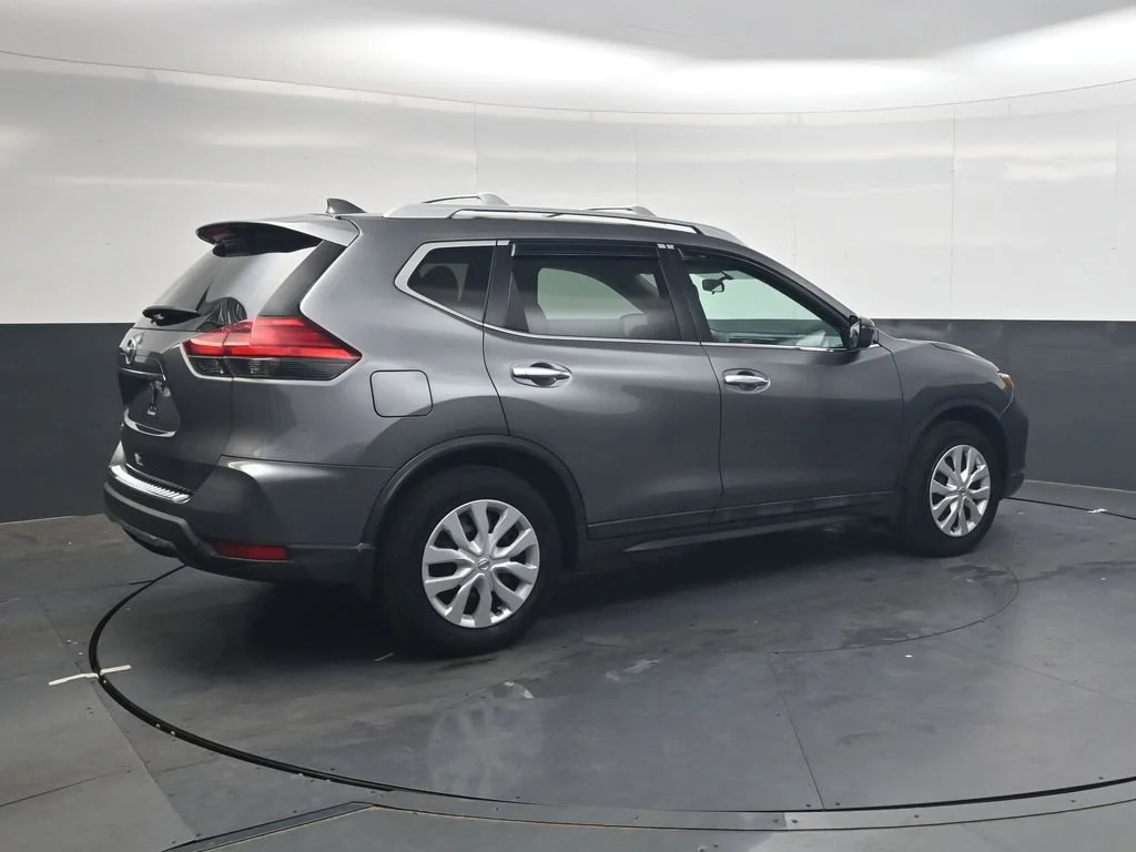 Used 2017 Gun Metallic Nissan S image 4