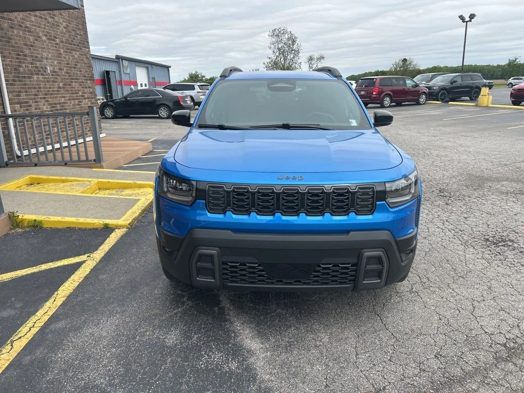 New 2026 Hydro Blue Pearl-Coat Exterior Paint Jeep Limited image 2