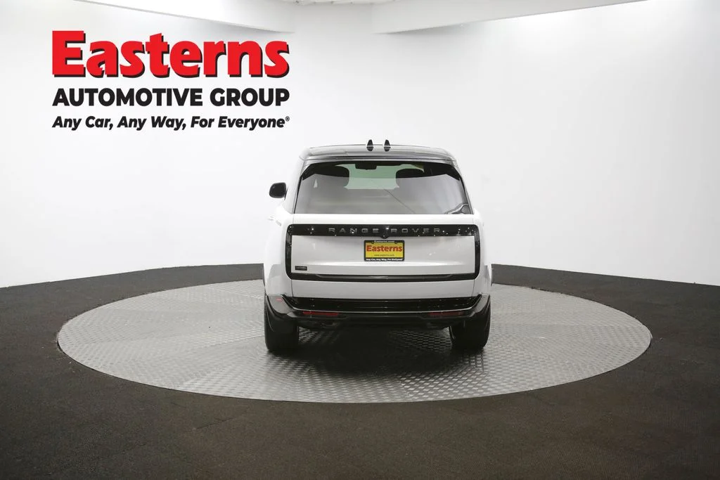Used 2024 White Land Rover Autobiography image 40