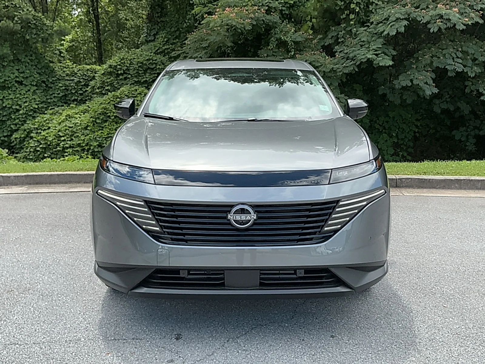 New 2026 Gun Metallic Nissan SL image 17