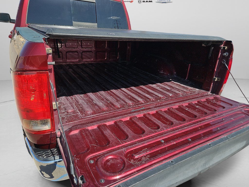 Used 2017 Delmonico Red Pearlcoat Ram Big Horn image 7