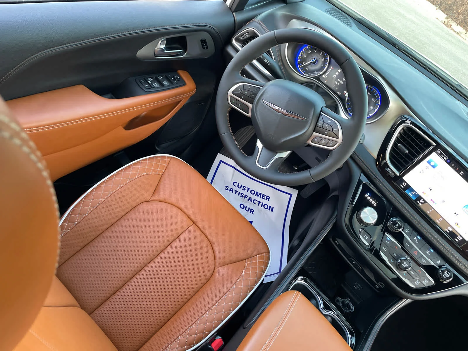 New 2026 Bright White Clearcoat Chrysler Pinnacle image 18