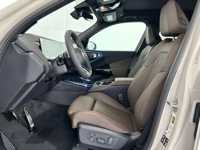 New 2026 Beige BMW 30 xDrive image 10