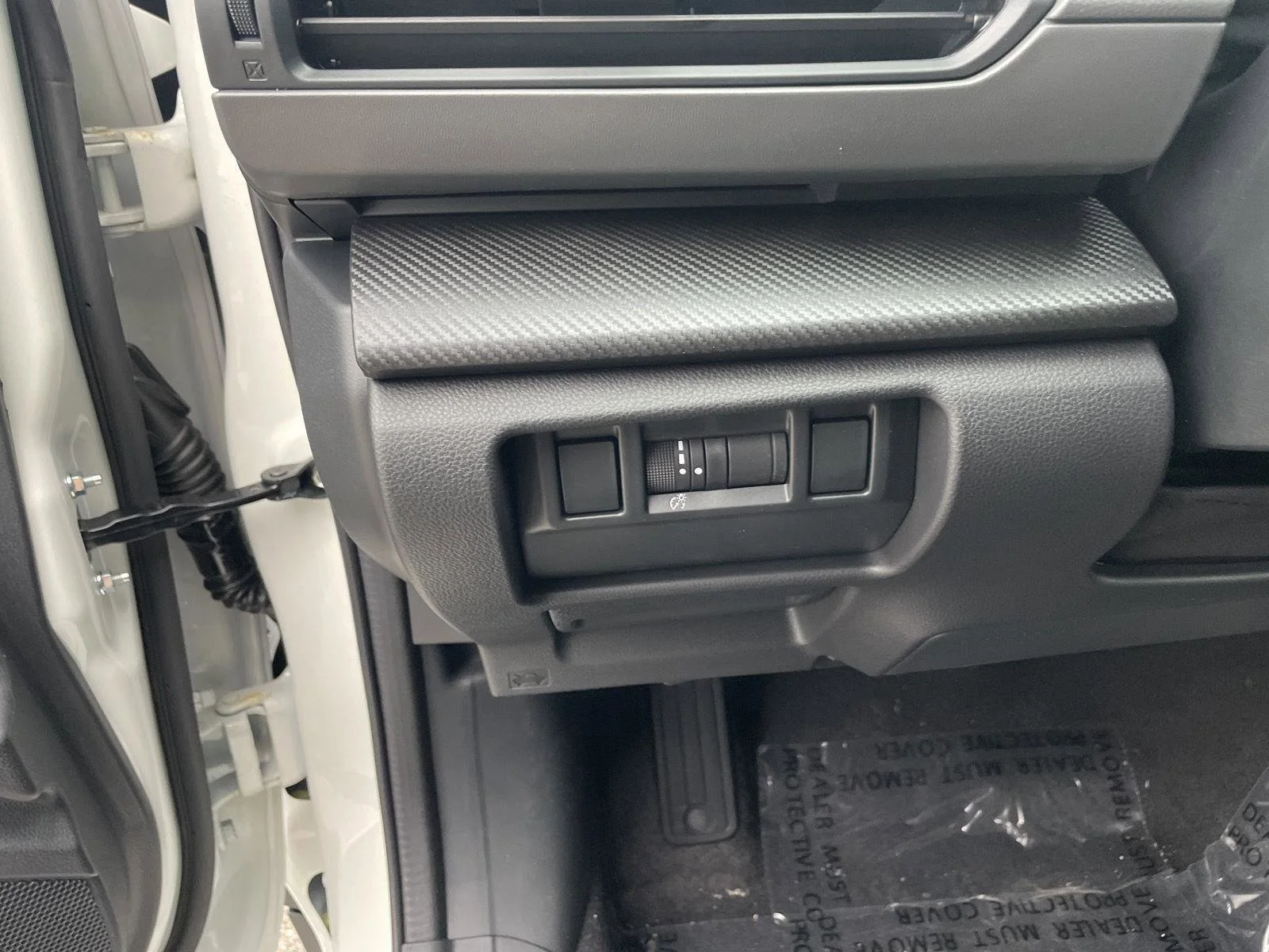 New 2026 Crystal White Pearl Subaru Premium image 15