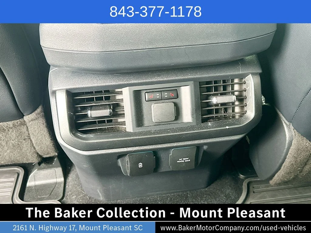 Used 2023 Silver Ford Lariat image 26