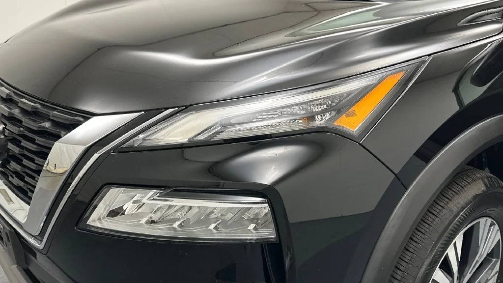 Used 2023 Black Nissan SV image 20