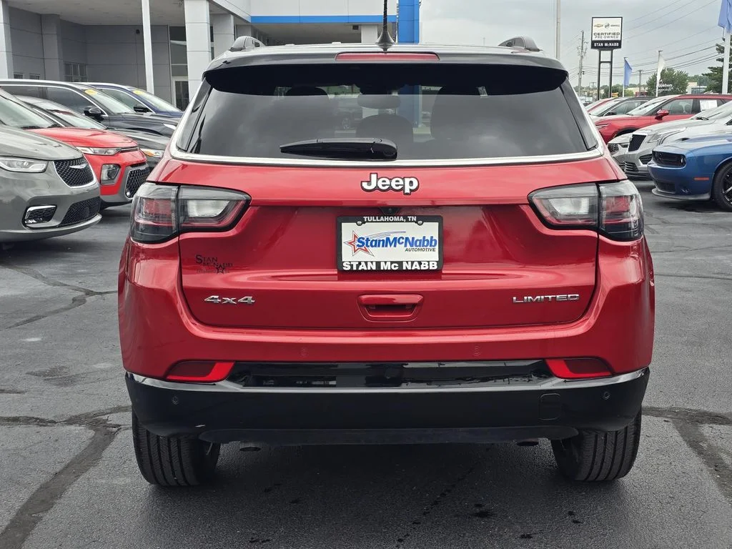 Used 2025 Red Hot Pearlcoat Jeep Limited image 5