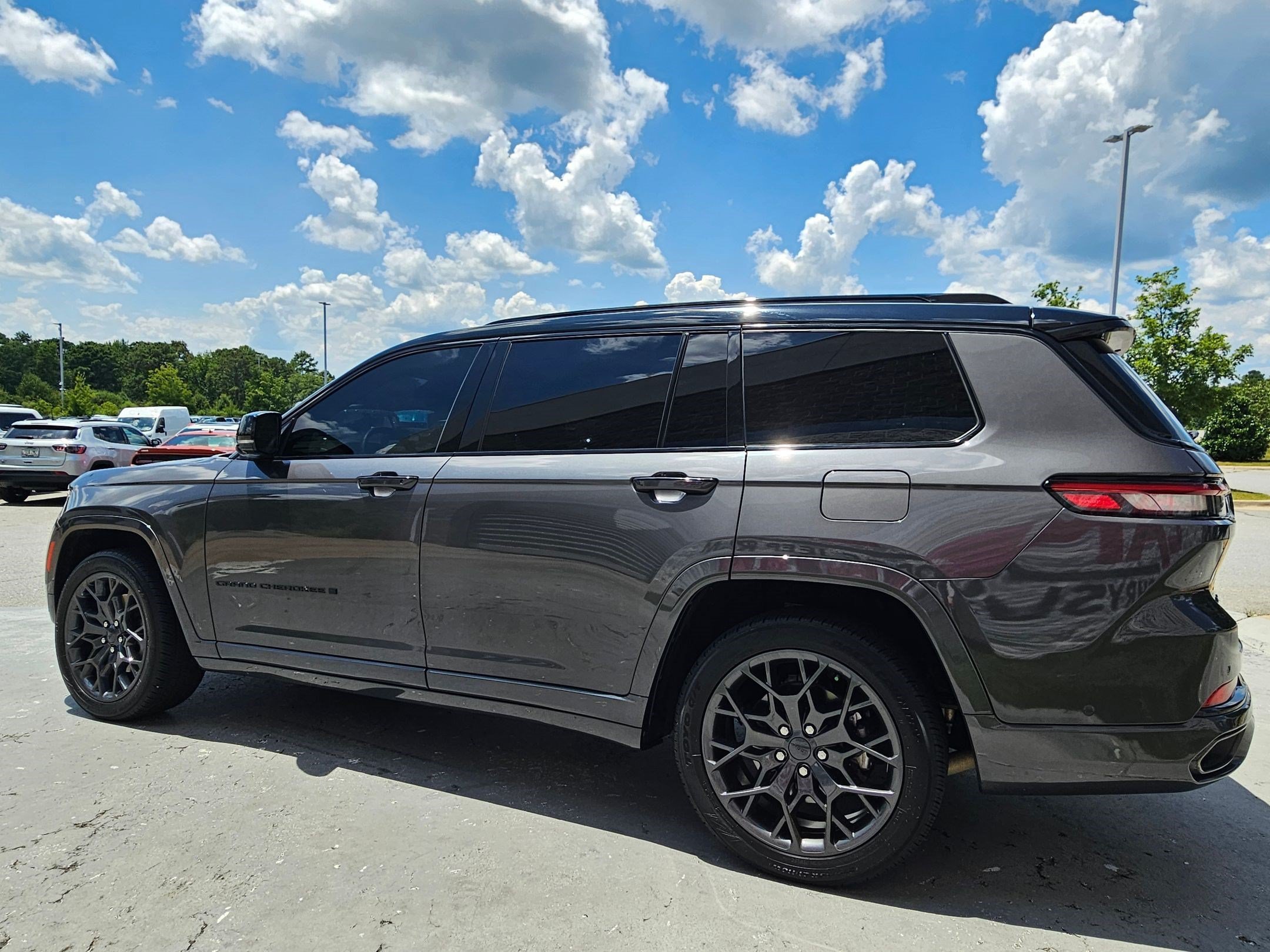 Used 2023 Baltic Gray Metallic Clearcoat Jeep Summit image 5