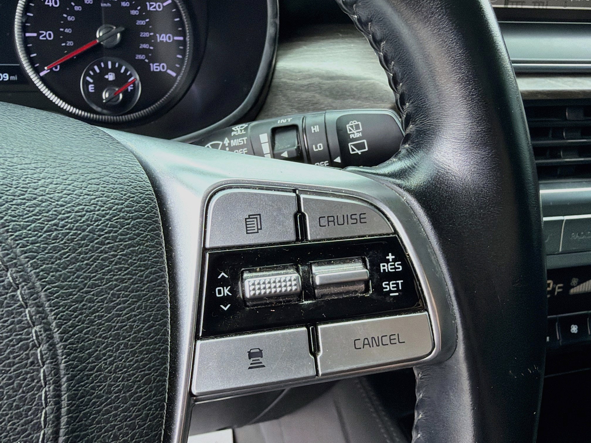 Used 2020 Ebony Black Kia SX image 41