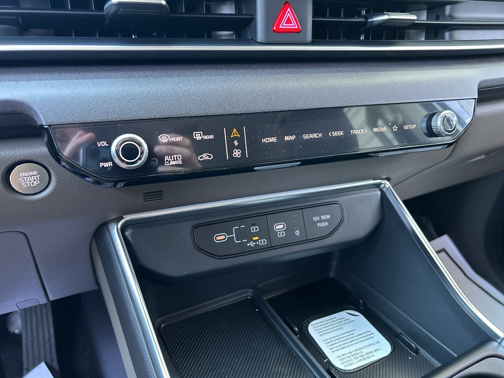 New 2026 Snow White Pearl Kia EX image 22