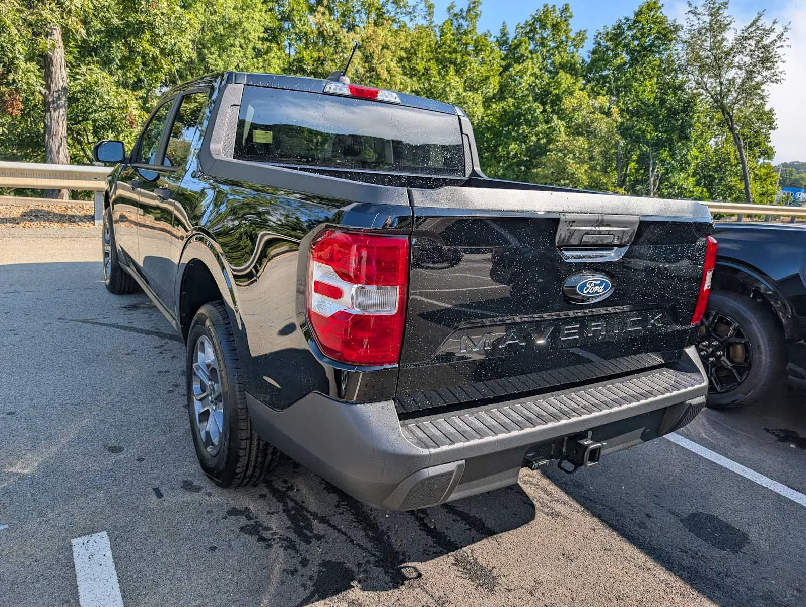New 2026 Shadow Black Ford XLT image 9