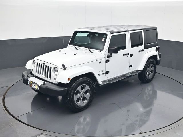 Used 2016 White Jeep Sahara image 13