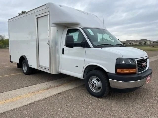 New 2023 GMC Savana Cutaway 3500 1WT