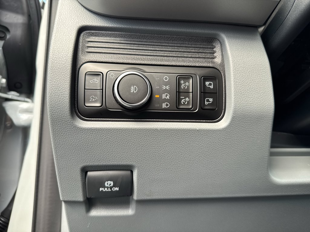New 2026 Avalanche Ford XLT image 25