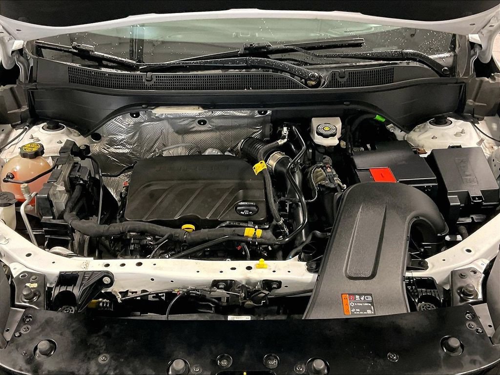 Used 2024 Summit White Chevrolet ACTIV image 30