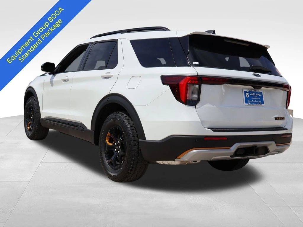 New 2026 Star White Metallic Tri-Coat Ford Tremor® image 3