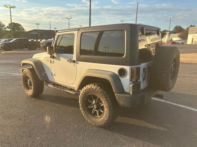 Used 2008 White Jeep X image 6